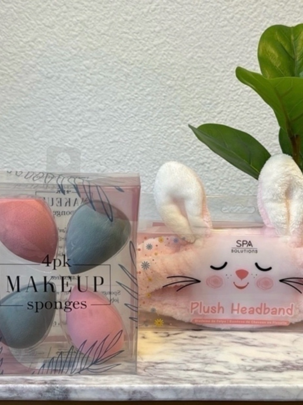 NWOT Bundle Headhand + Makeup Sponges - Picture 2 of 6